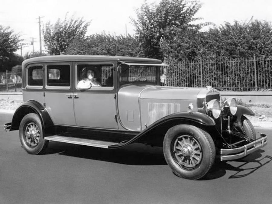 LaSalle Sedan by Fisher (303-8110) '1928